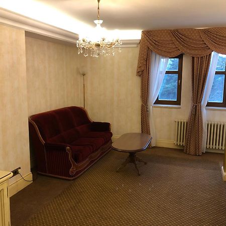 Chateau Cihelny Karlovy Vary Luaran gambar
