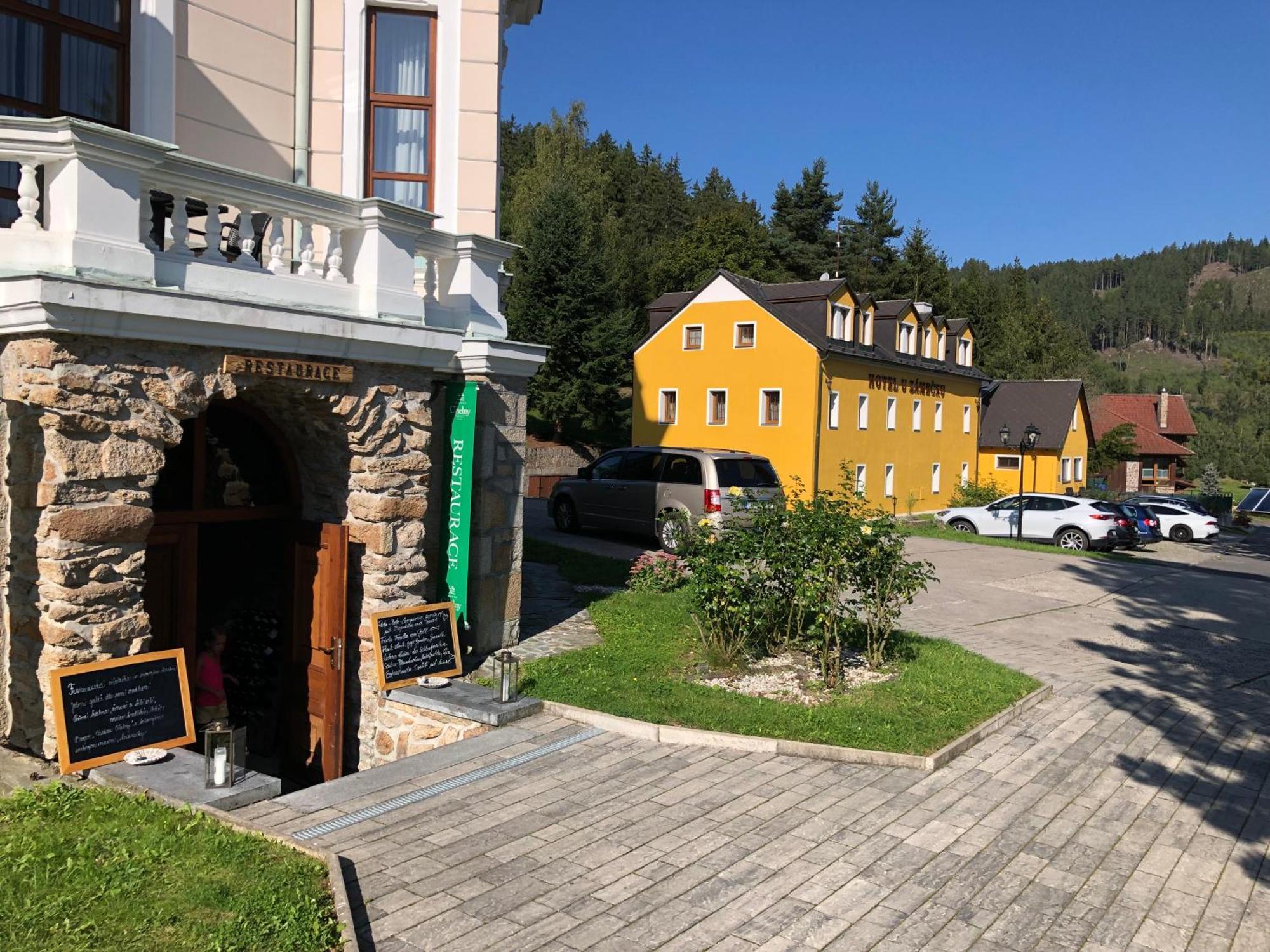 Chateau Cihelny Karlovy Vary Luaran gambar