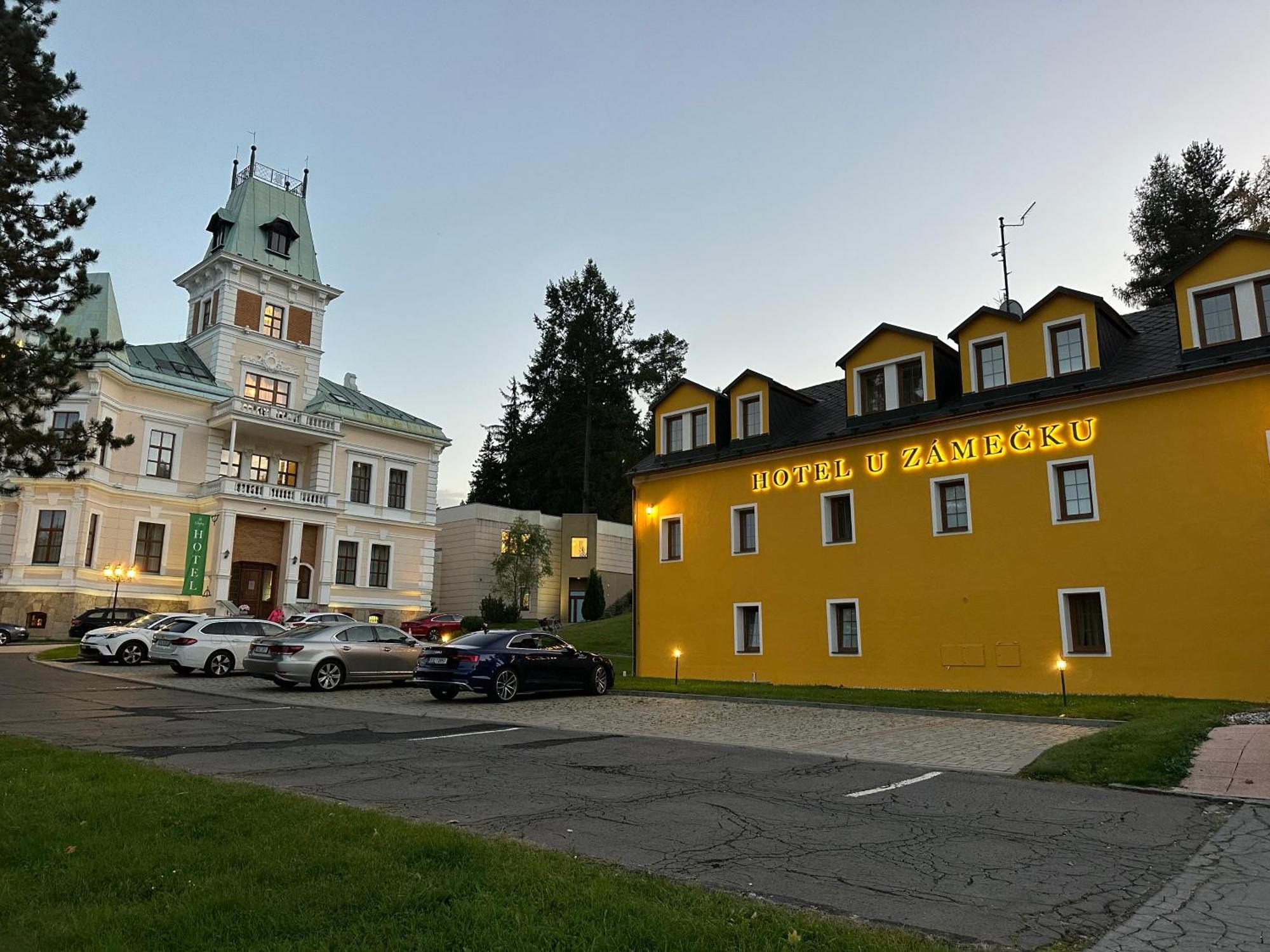 Chateau Cihelny Karlovy Vary Luaran gambar