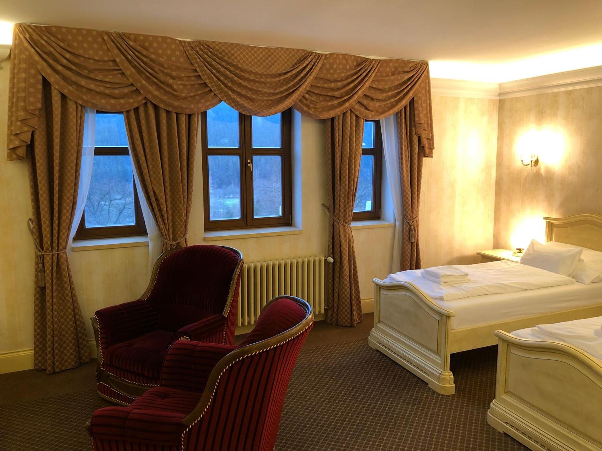 Chateau Cihelny Karlovy Vary Luaran gambar