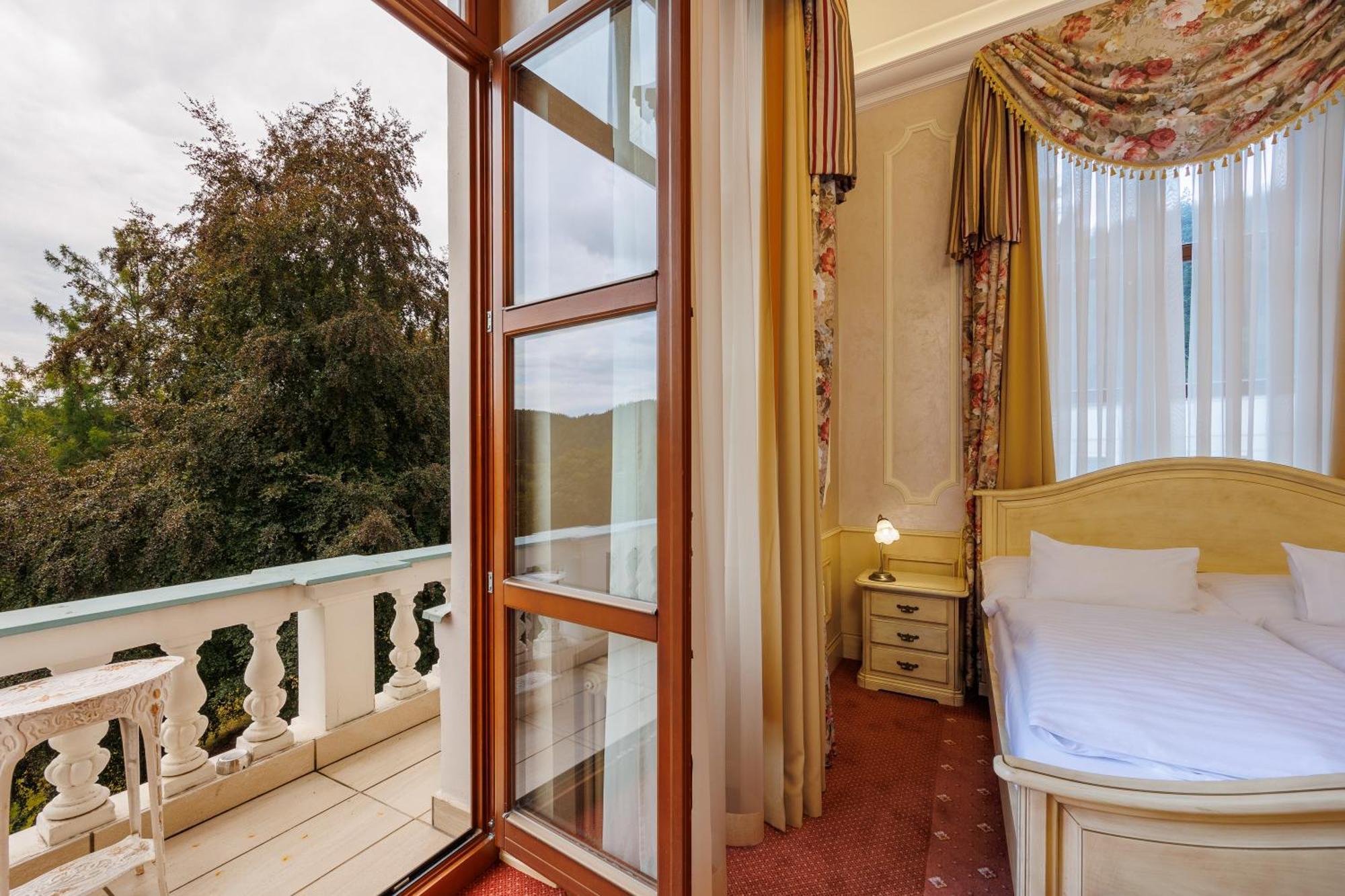 Chateau Cihelny Karlovy Vary Luaran gambar